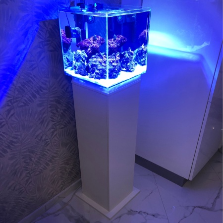 Тумба под аквариумы Newa NMO 20, NMO 30, NMO 30R, EGO 20/30, 24х24х100 см, белый